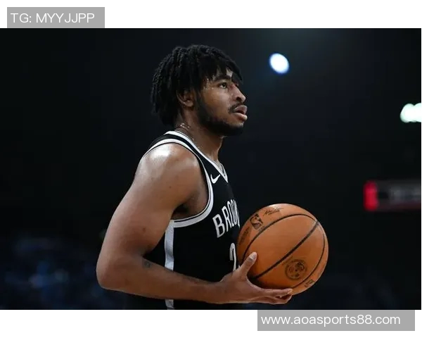 卡梅隆托马斯在进攻中偏爱持球突破而非迅速决策的表现分析