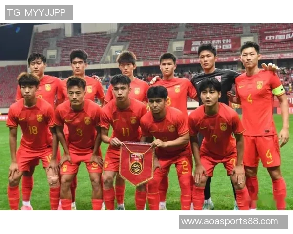 亚预赛关键对决中国香港迎战新加坡首发阵容揭晓安永佳陈晋一领衔出战